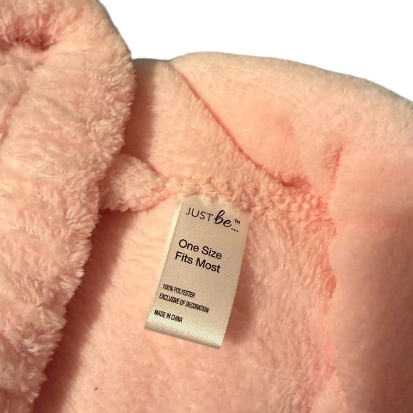 Just Be Pink Robe and Spa Bundle - Picture 11 of 12